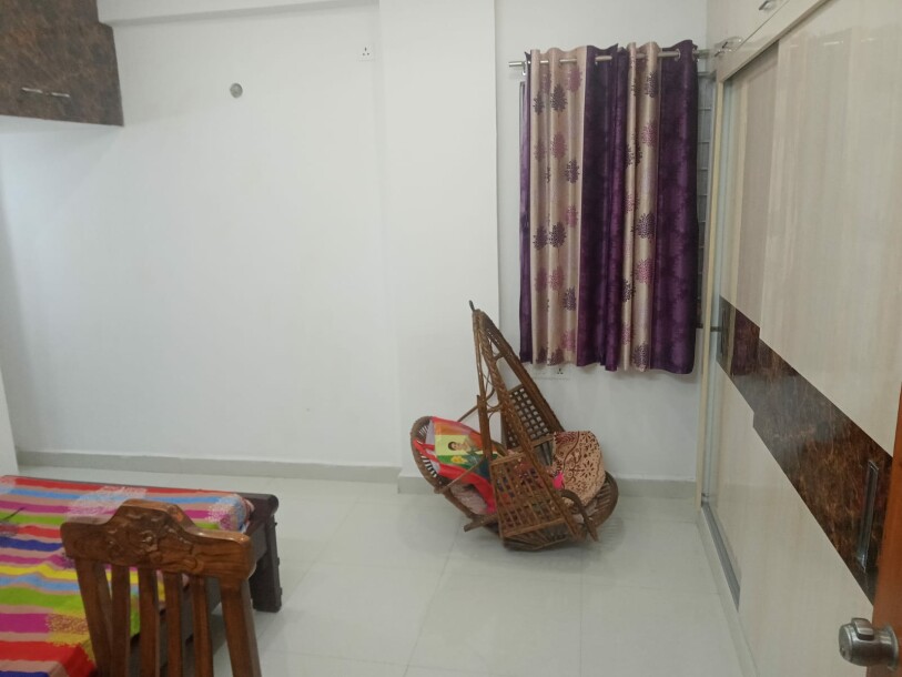 East face 2bhk flat full furnished 1100 sqft in pragathi nagar Kukatpally-22