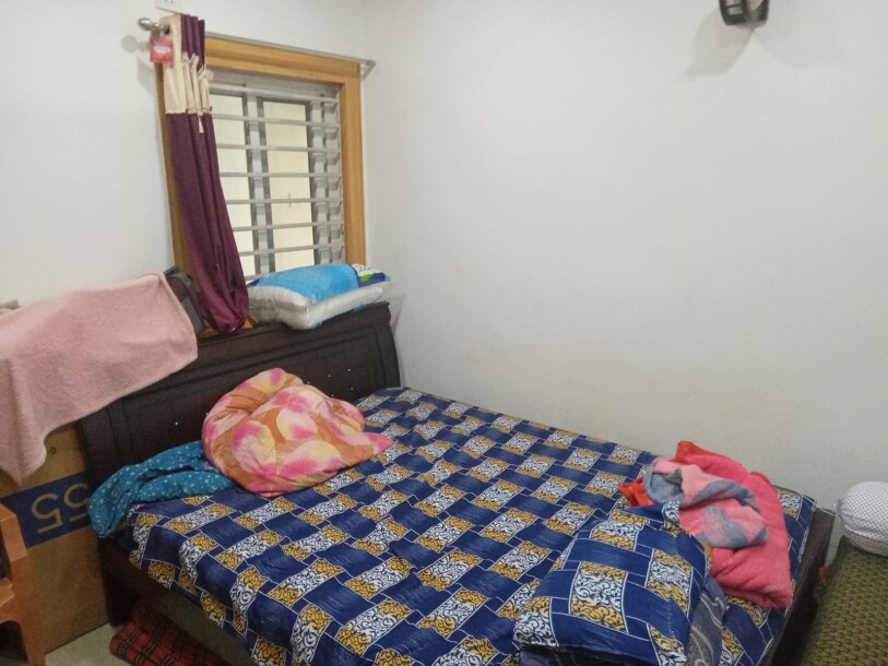 North facing 2bhk flat full furnished 1040sft near INCOIS pragathi nagar-7
